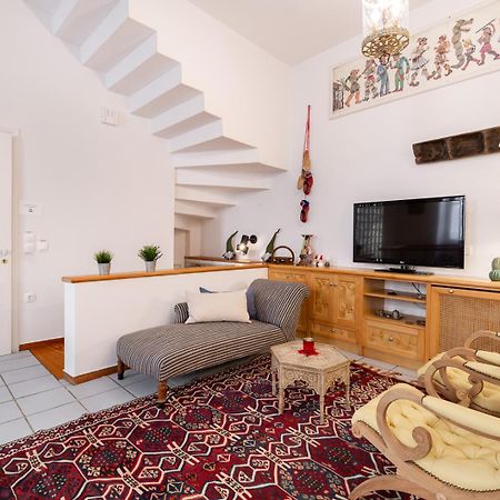 Athenian Getaway Villa In Plaka With Acropolis View By Athenian Homes Экстерьер фото